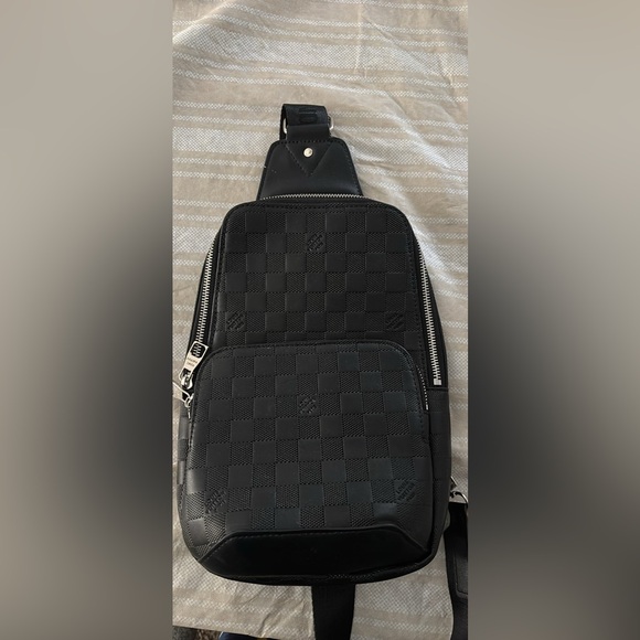 Louis Vuitton Sling bag